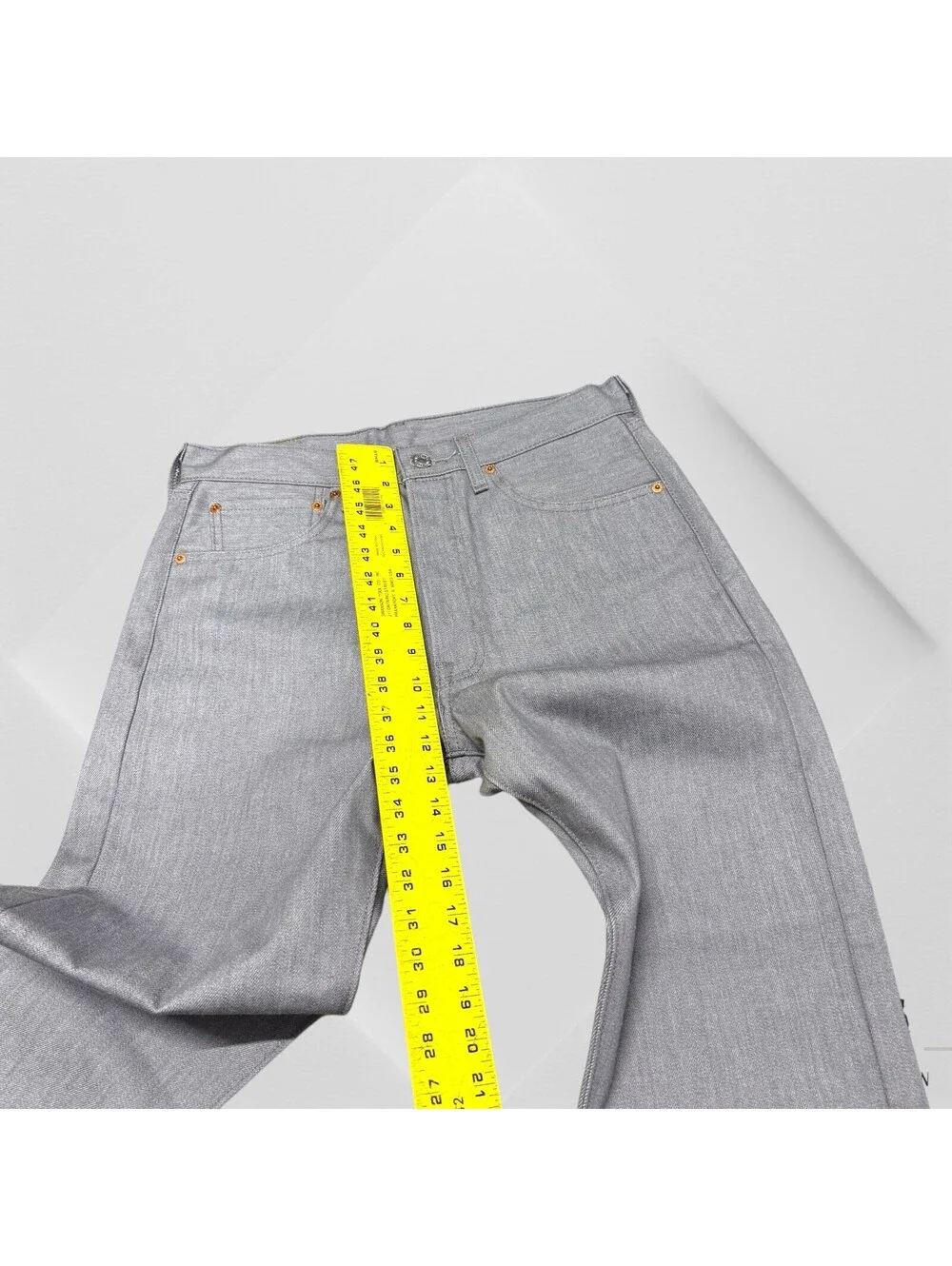 Levis 501 Shrink To Fit Button Fly Jeans Color Silver Gray Rigid 32 x 30 NWOT